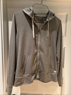 Vuori Heather Sage Gray Zip-Up Hoodie